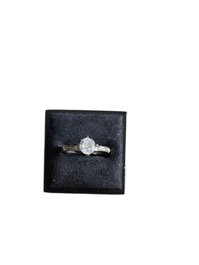 Size 5 Silver Toned Classic Solitaire Ring
